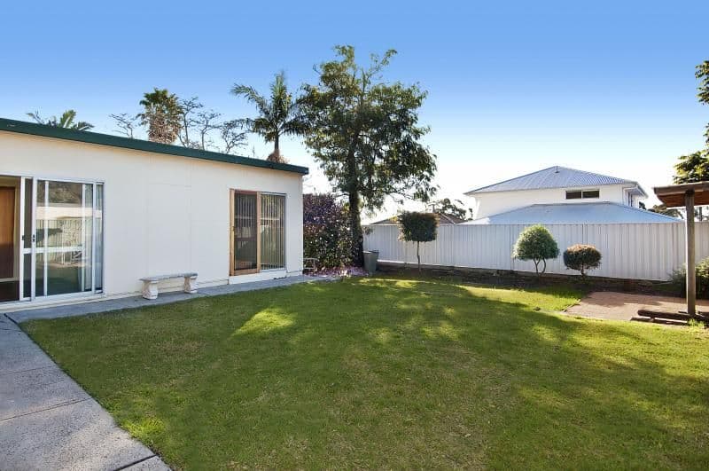 25 Bullecourt Avenue, ENGADINE NSW 2233, Engadine - Thumbnail 2