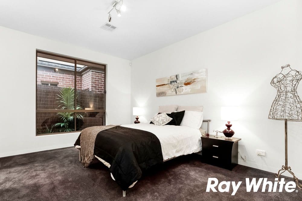 18 Elm Grove, Mount Waverley VIC 3149, Mount Waverley - Thumbnail 6