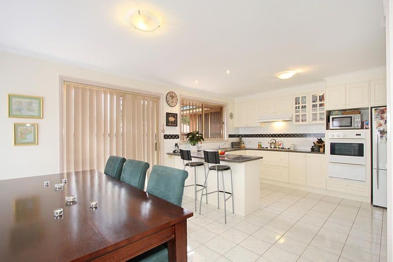 44 Melaleuca Drive, CLARINDA VIC 3169, Clarinda - Thumbnail 3