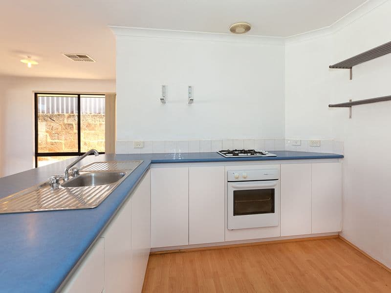 15 Liddington Rise, LEDA WA 6170, Leda - Thumbnail 2