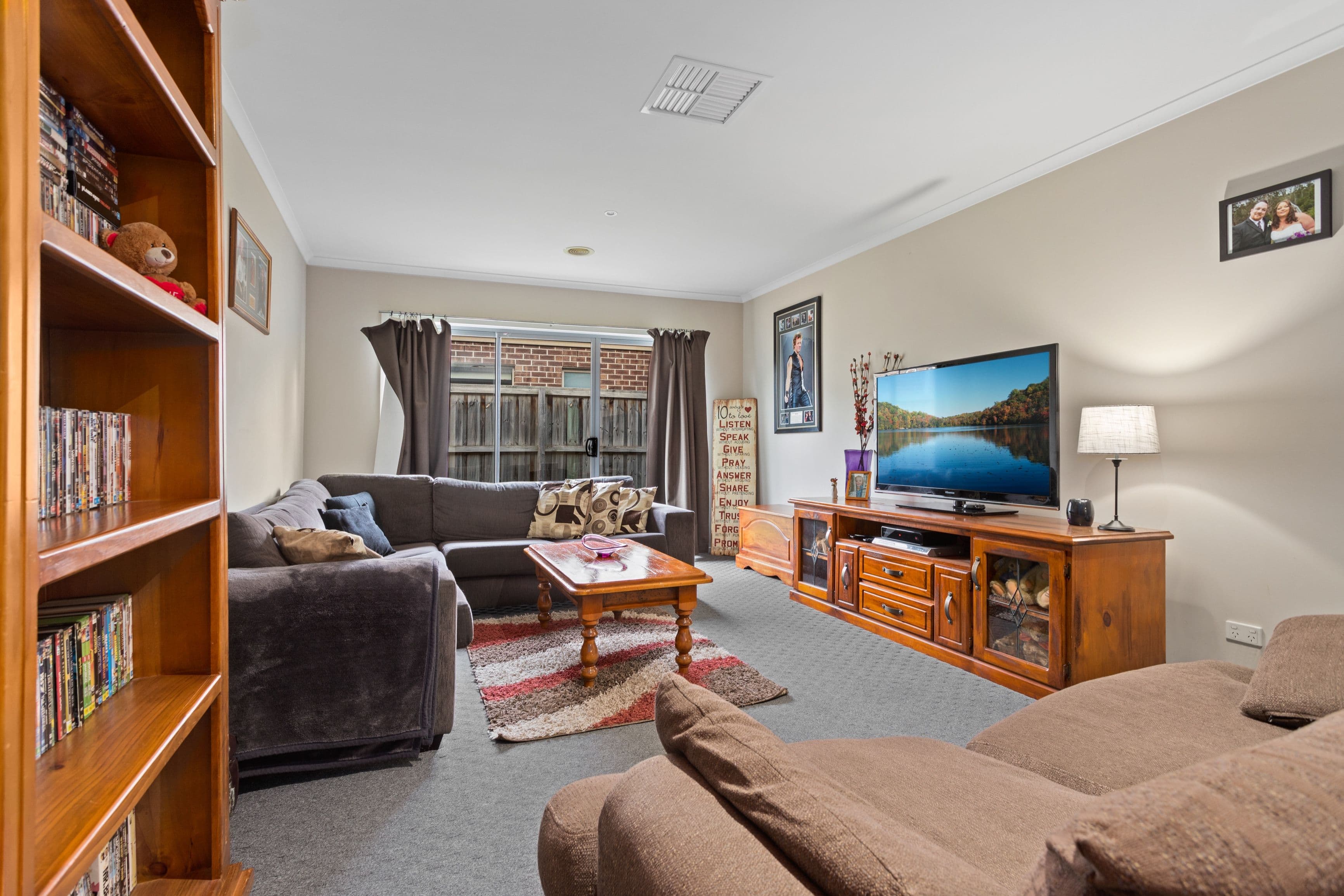 7 Riverdale Boulevard, South Morang VIC 3752, South Morang - Thumbnail 5