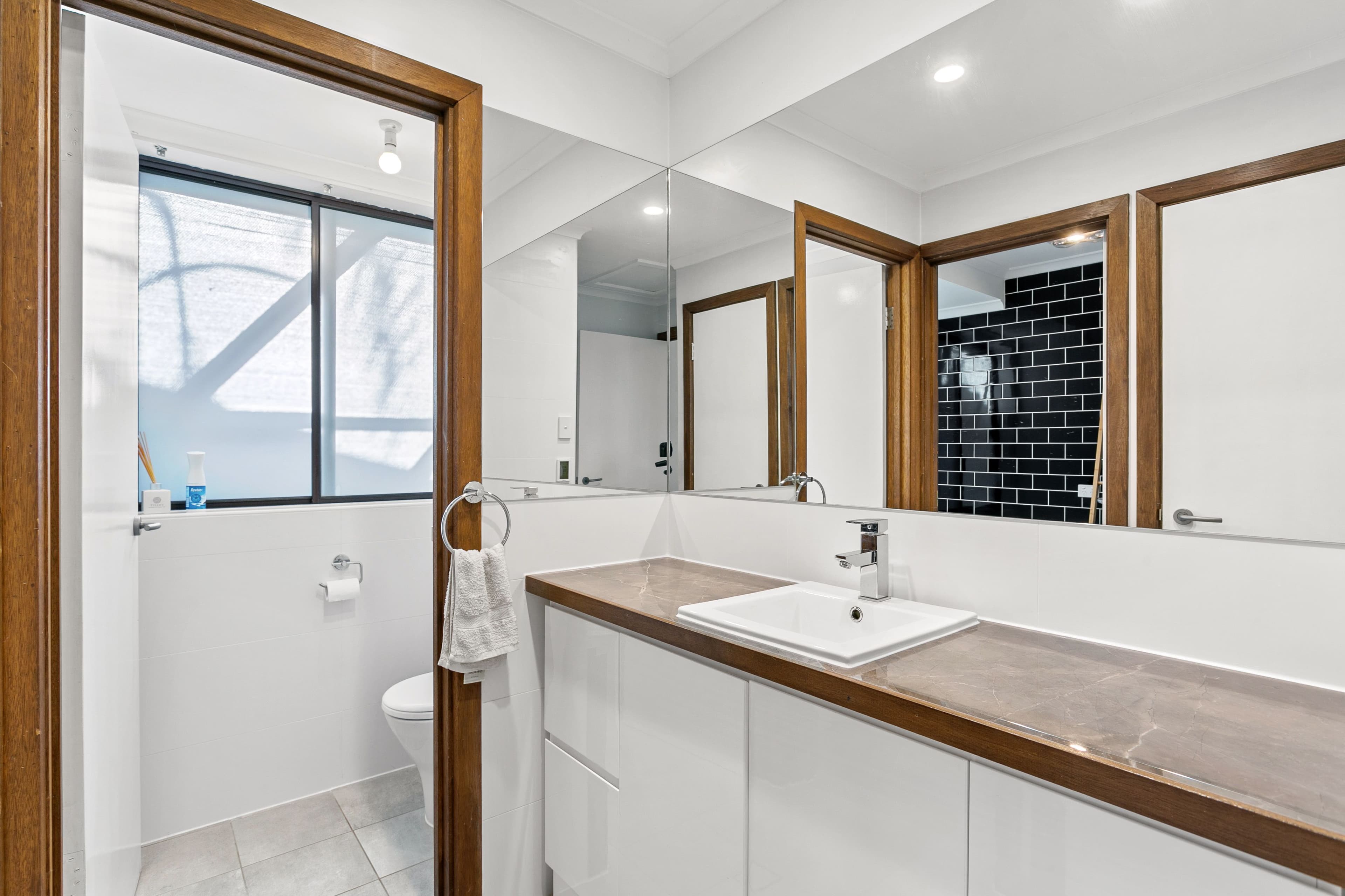 17 Sunnymeade Drive, Aberfoyle Park SA 5159, Aberfoyle Park - Thumbnail 8