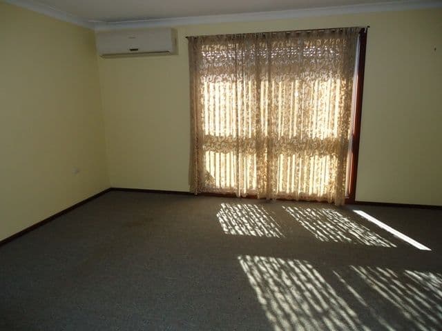 10 Seacrest Street, TARCOOLA BEACH WA 6530, Tarcoola Beach - Thumbnail 5