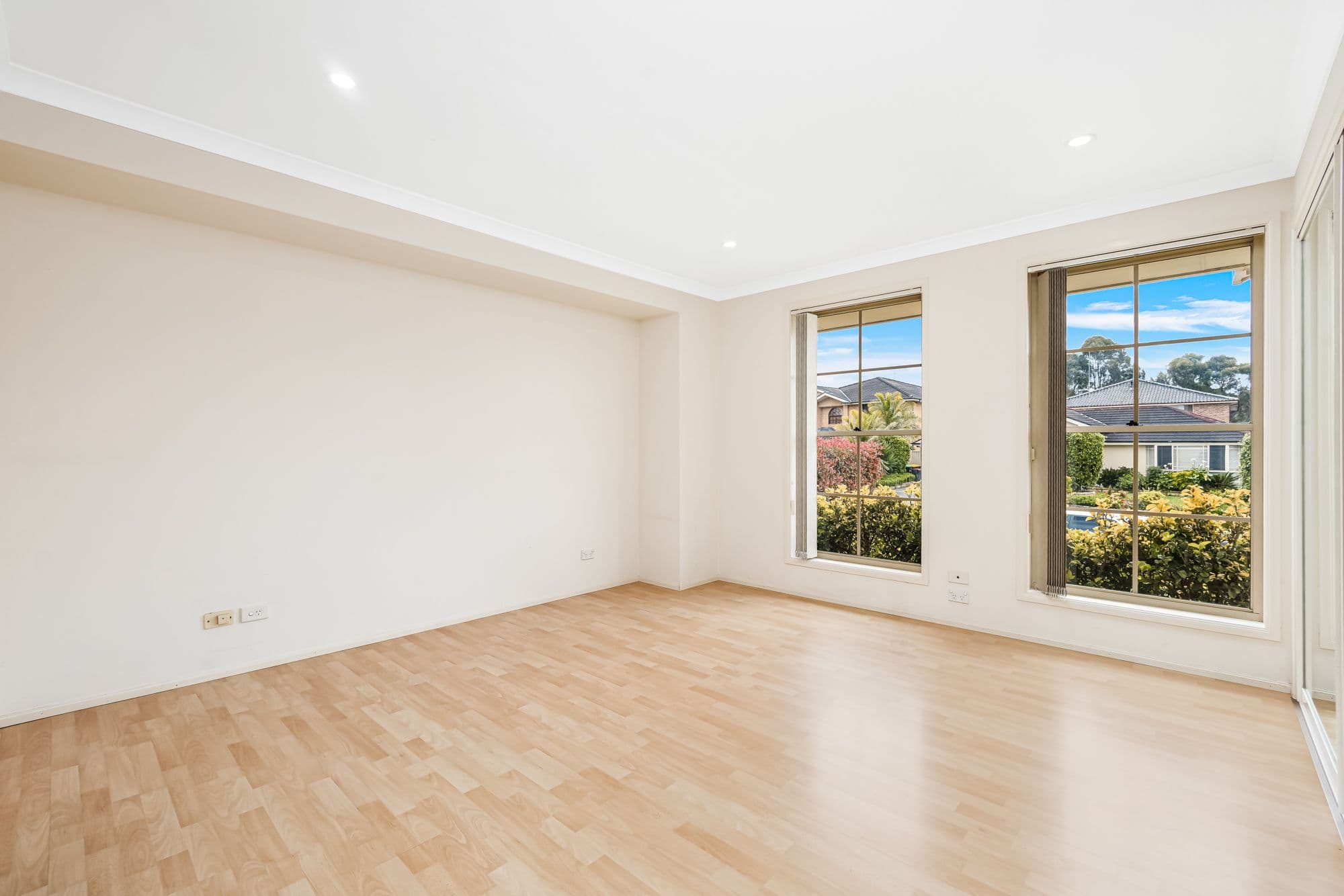 72 Greenway Drive, West Hoxton NSW 2171, West Hoxton - Thumbnail 4