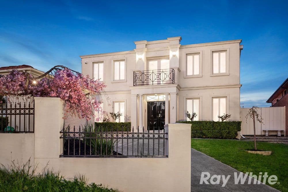 7 Narelle Court, Mill Park VIC 3082, Mill Park - Image 1