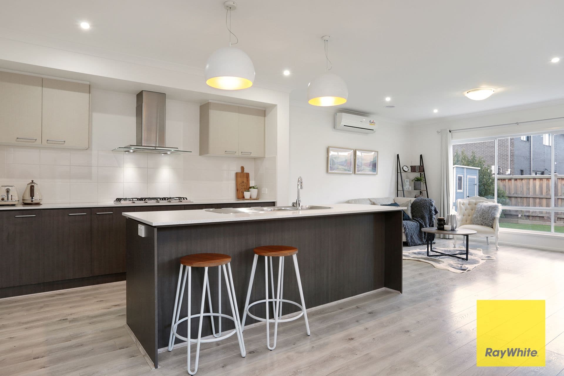 5 Seacoast Street, Point Cook VIC 3030, Point Cook - Thumbnail 2