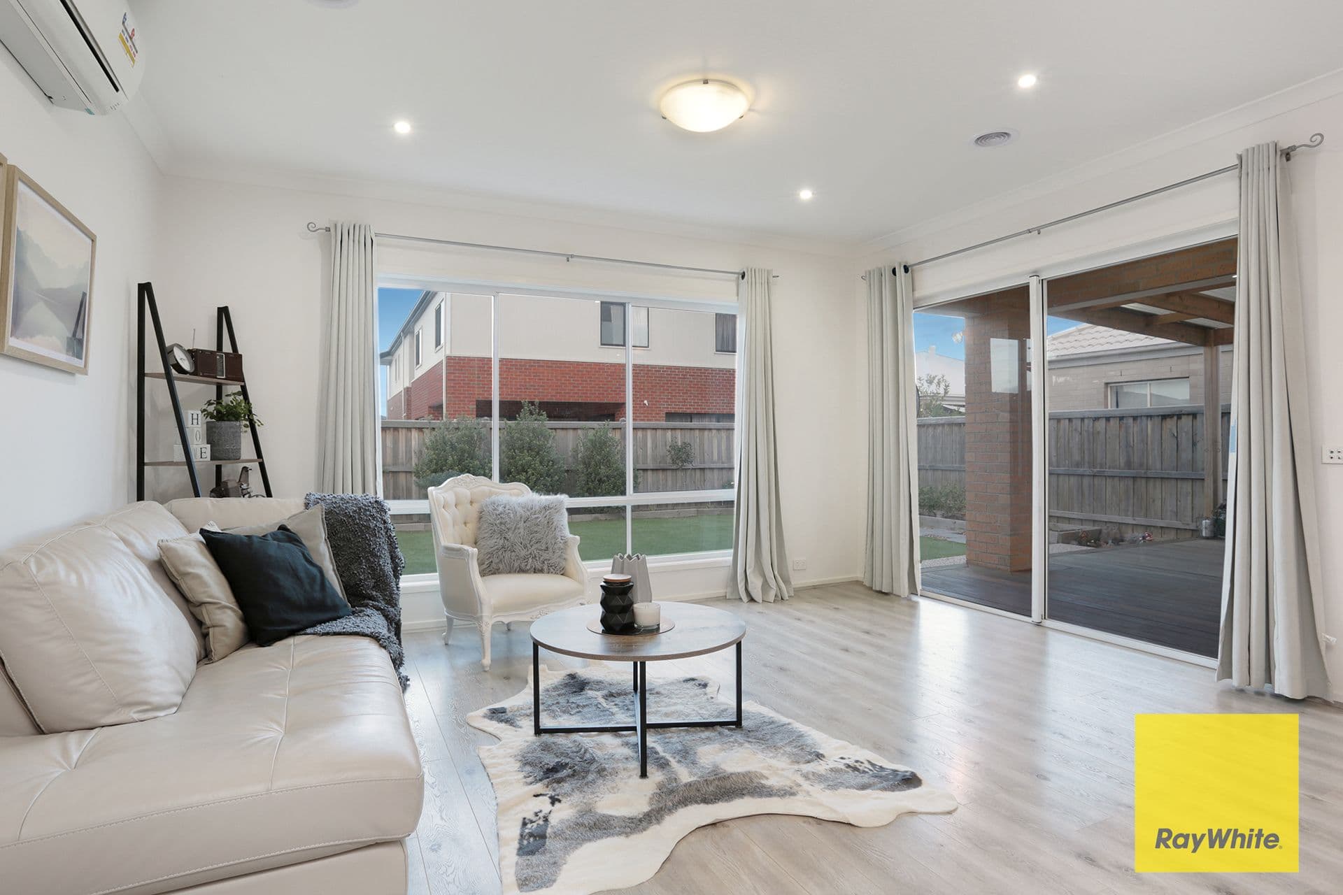 5 Seacoast Street, Point Cook VIC 3030, Point Cook - Thumbnail 6