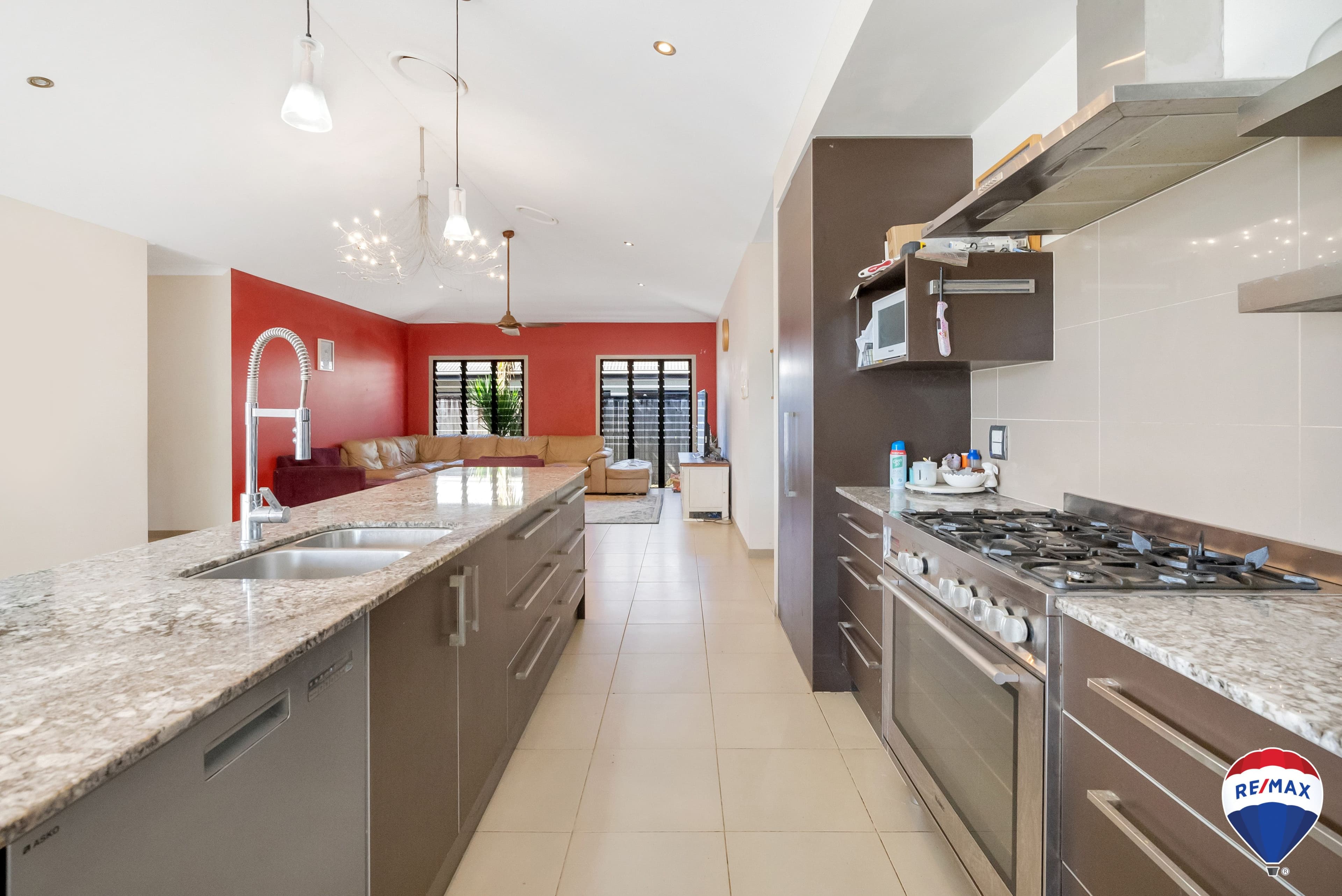 1 Springbrook Avenue, Redlynch QLD 4870, Redlynch - Thumbnail 4