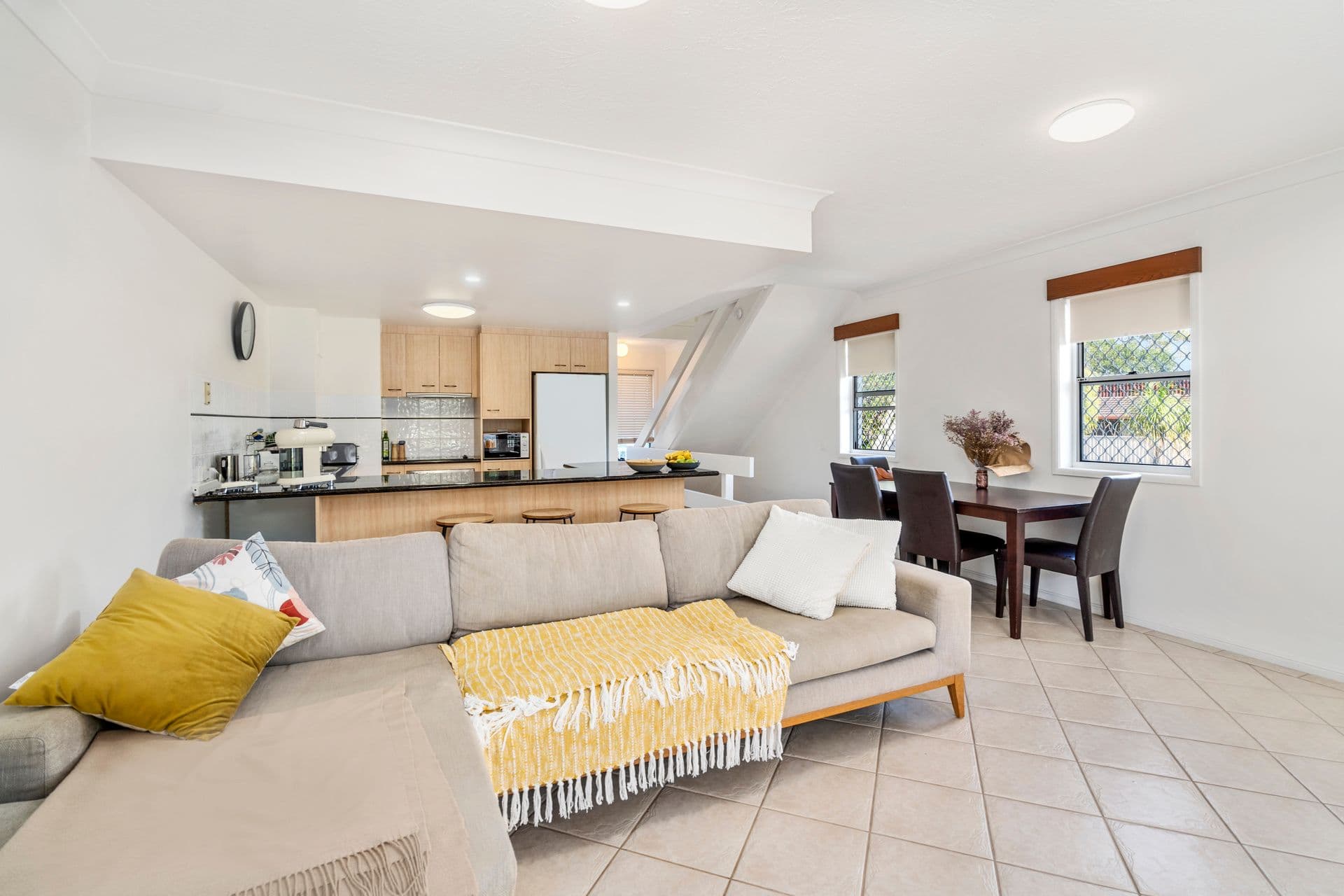 3 Tarni Avenue, Palm Beach QLD 4221, Palm Beach - Thumbnail 6