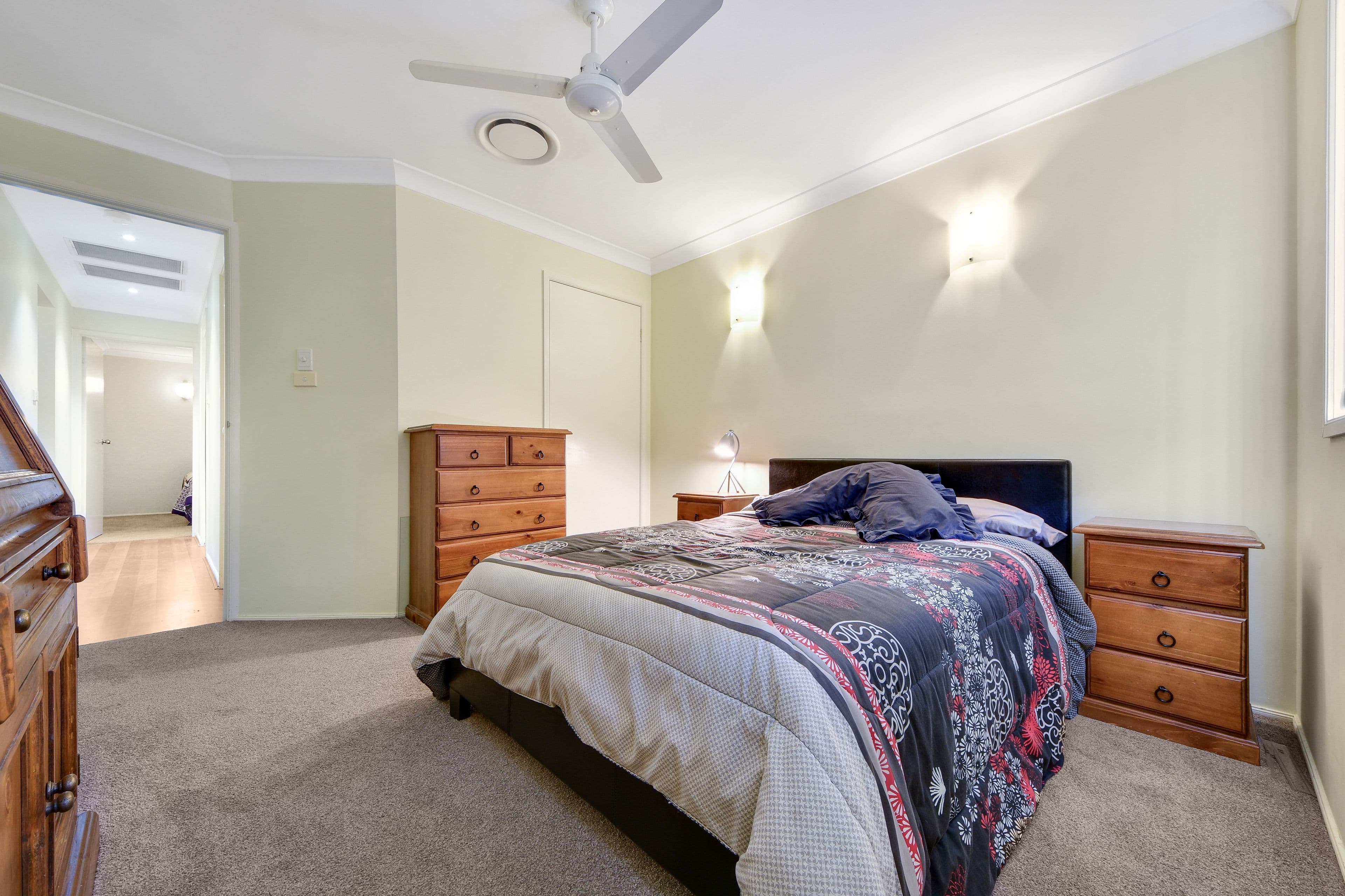 16 James Flynn Avenue, Harrington Park - Thumbnail 7
