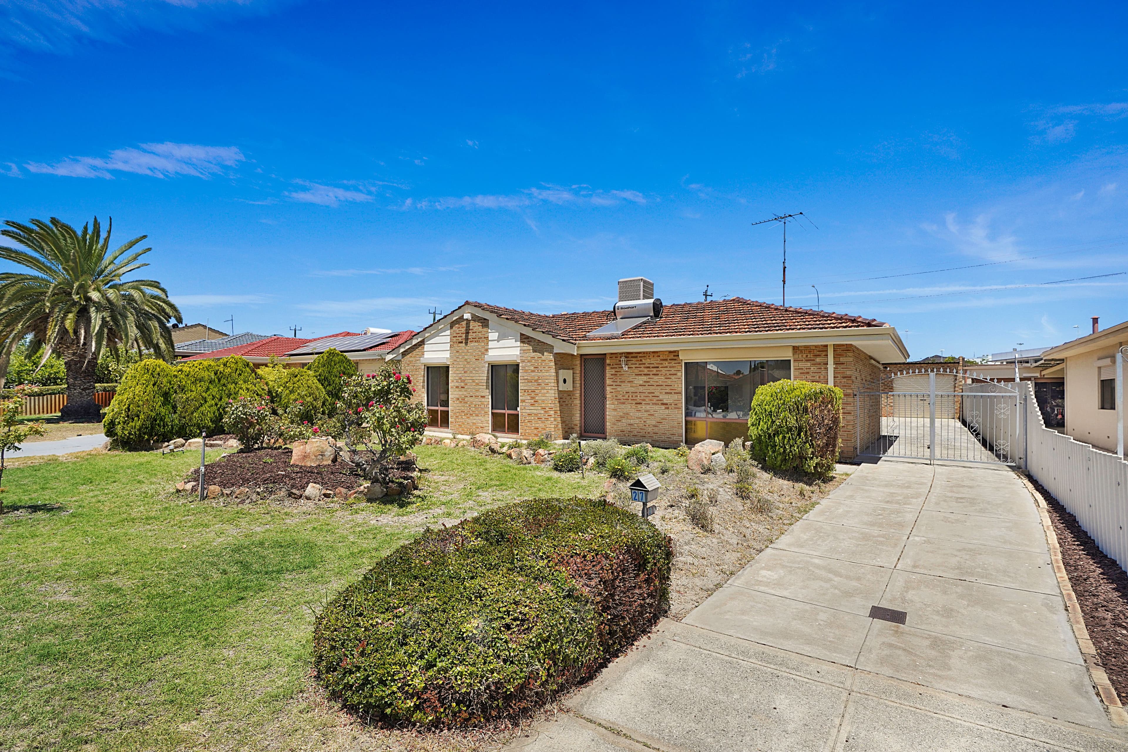 27 Oriole Street, Stirling WA 6021, Stirling - Thumbnail 2