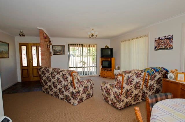 14 Garrett Street, BEAUTY POINT TAS 7270, Beauty Point - Thumbnail 2