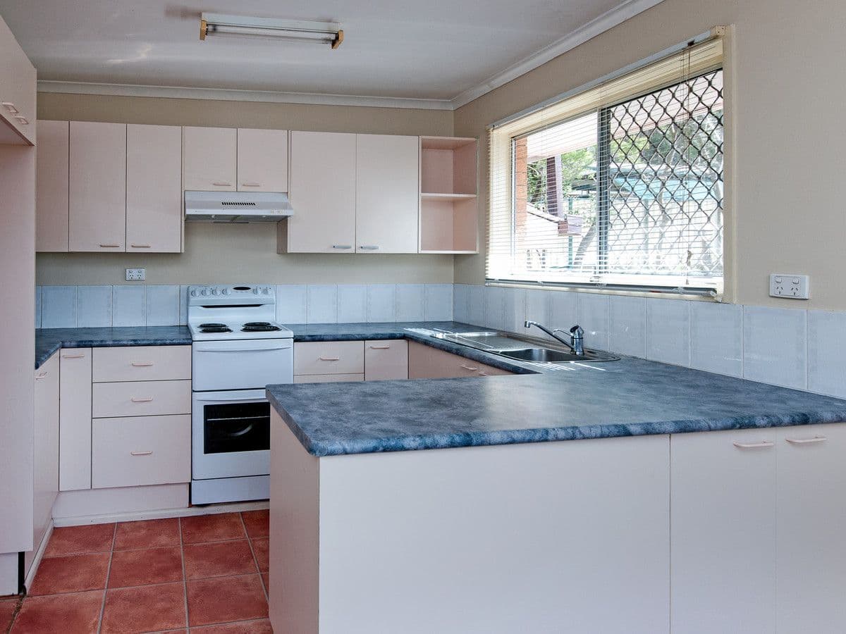 16 Surrey Road, BELLBIRD PARK QLD 4300, Bellbird Park - Thumbnail 2