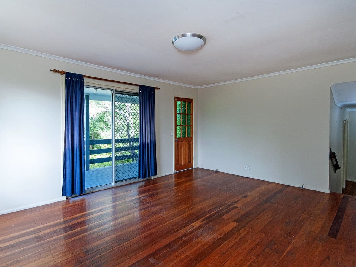 16 Surrey Road, BELLBIRD PARK QLD 4300, Bellbird Park - Thumbnail 3