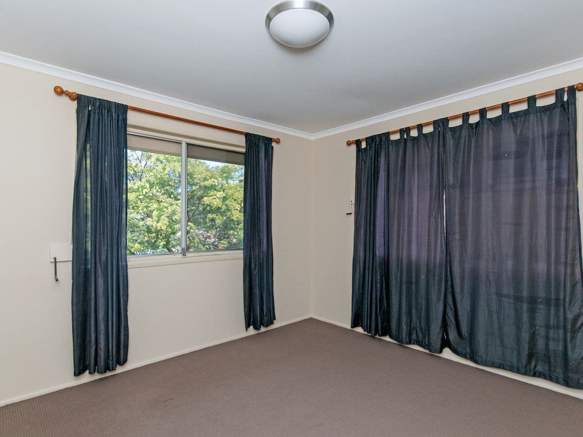 16 Surrey Road, BELLBIRD PARK QLD 4300, Bellbird Park - Thumbnail 5