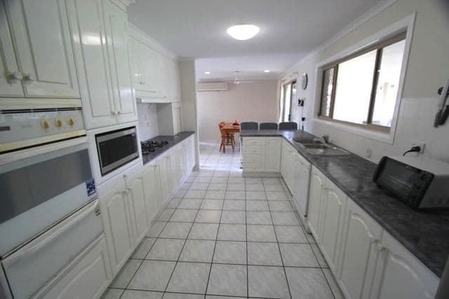 23 Bankswood Street, BEACONSFIELD QLD 4740, Beaconsfield - Thumbnail 2