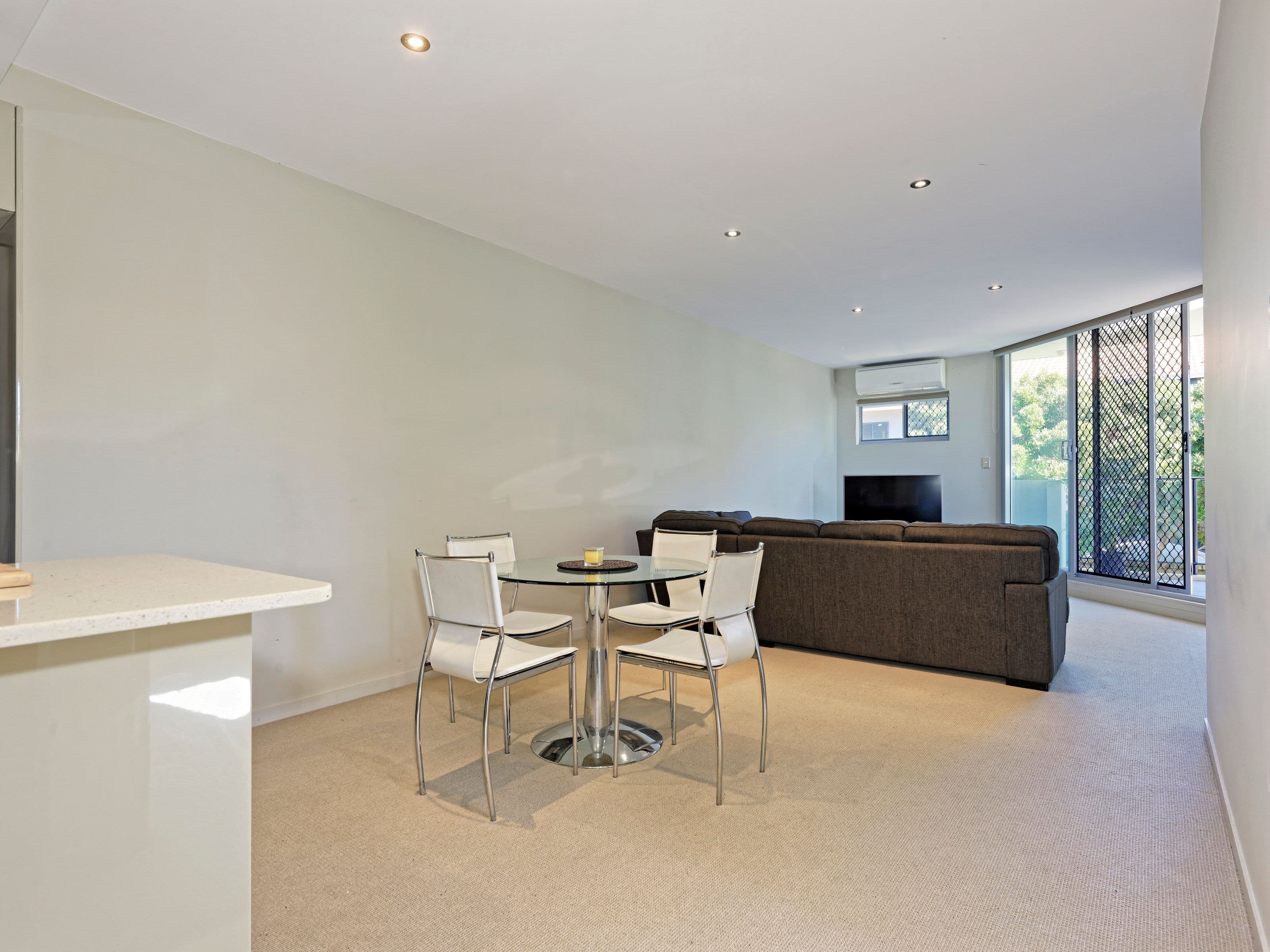 12 Portwood Street, Redcliffe QLD 4020, Redcliffe - Thumbnail 3