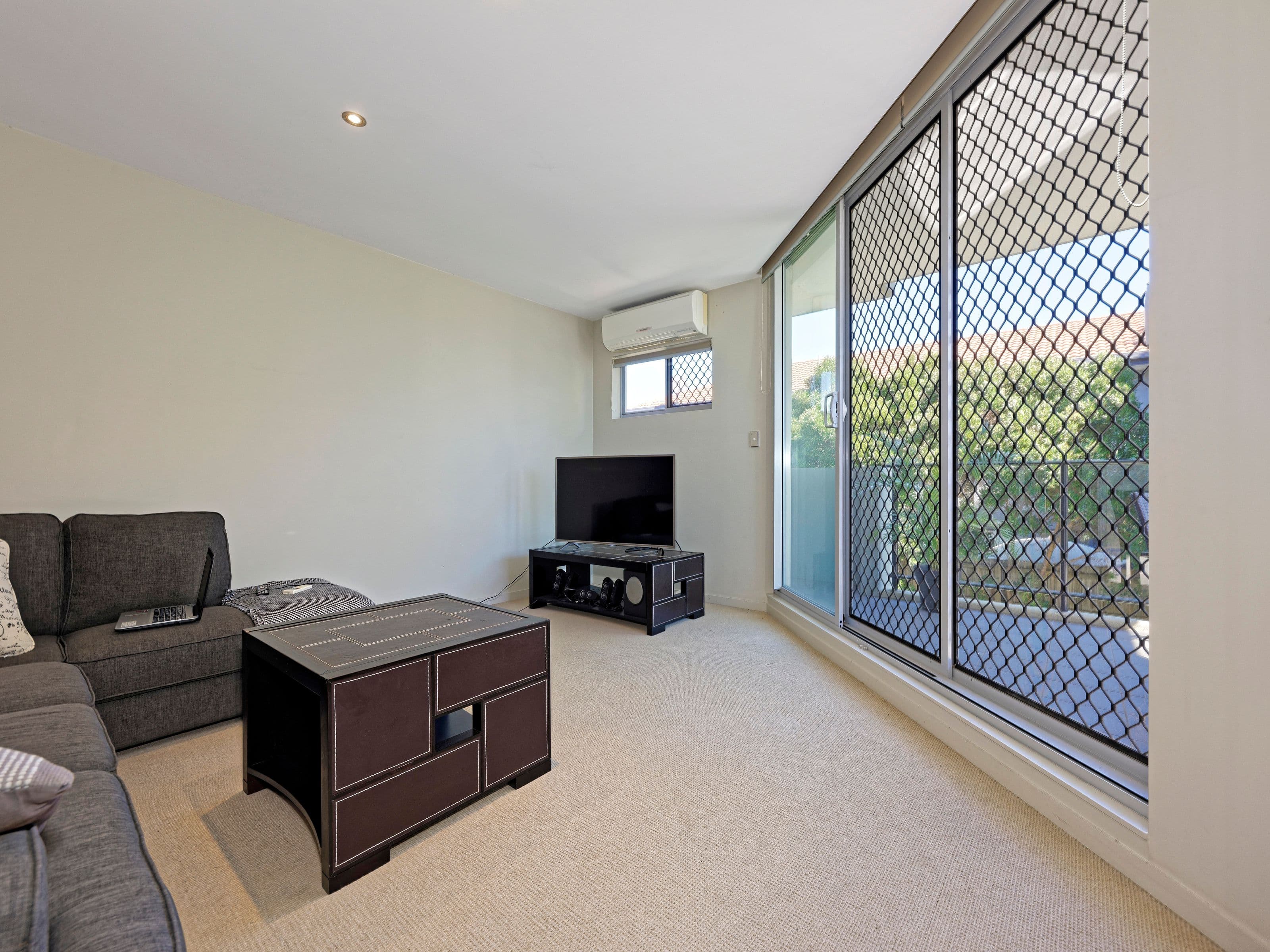 12 Portwood Street, Redcliffe QLD 4020, Redcliffe - Thumbnail 5