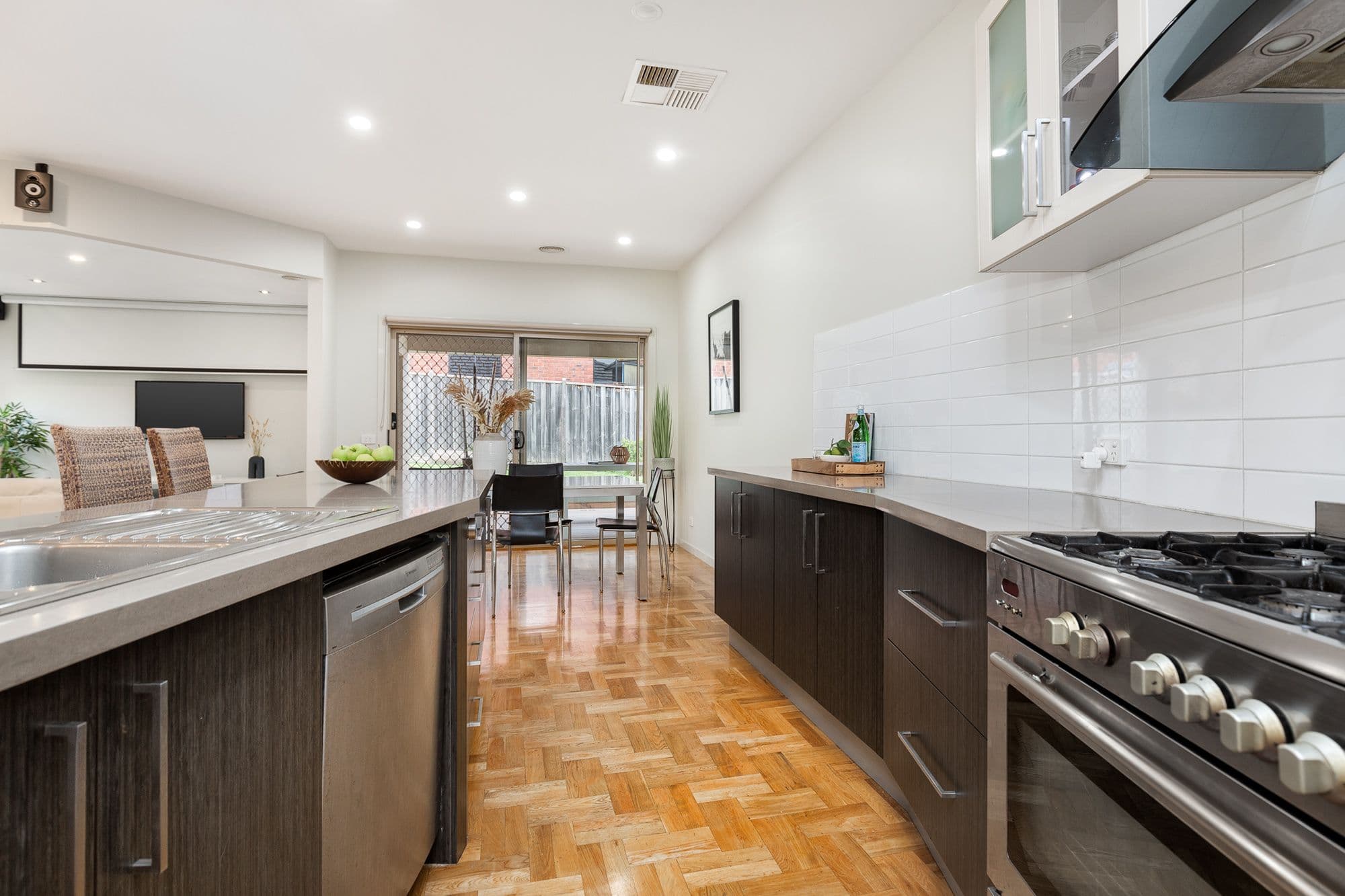24 Ridgemont Drive, Berwick VIC 3806, Berwick - Thumbnail 6