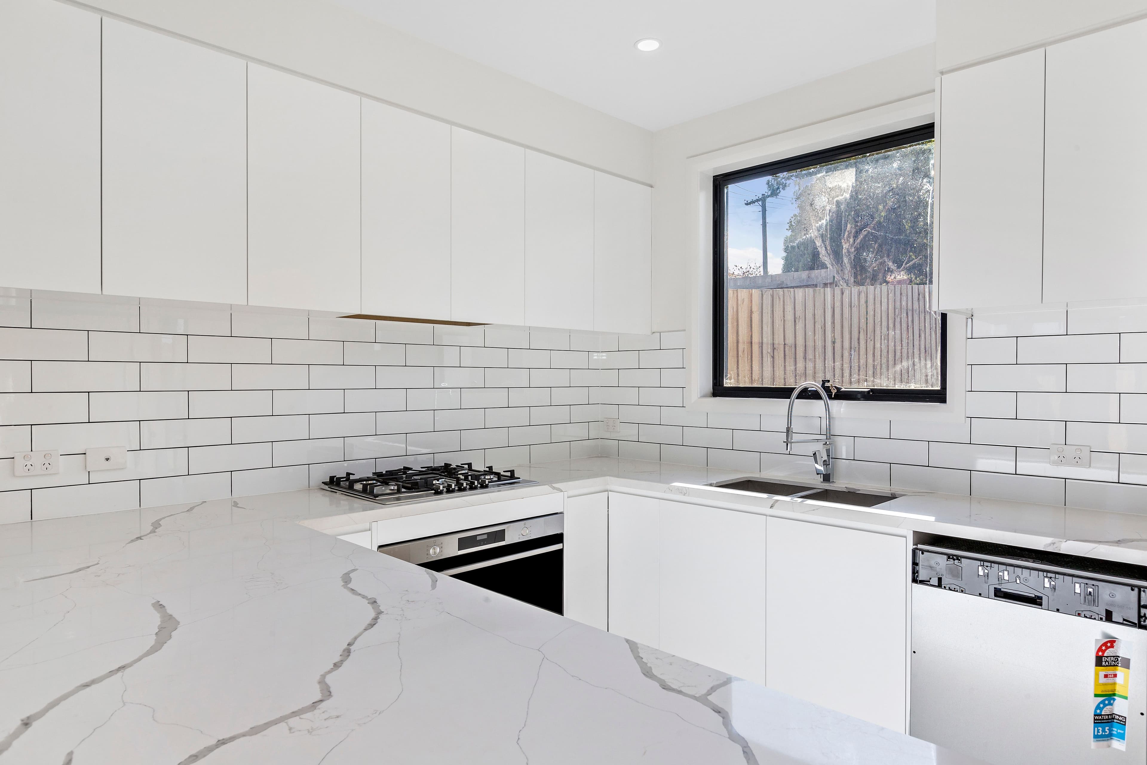 19 Atkinson Street, Chadstone VIC 3148, Chadstone - Thumbnail 4
