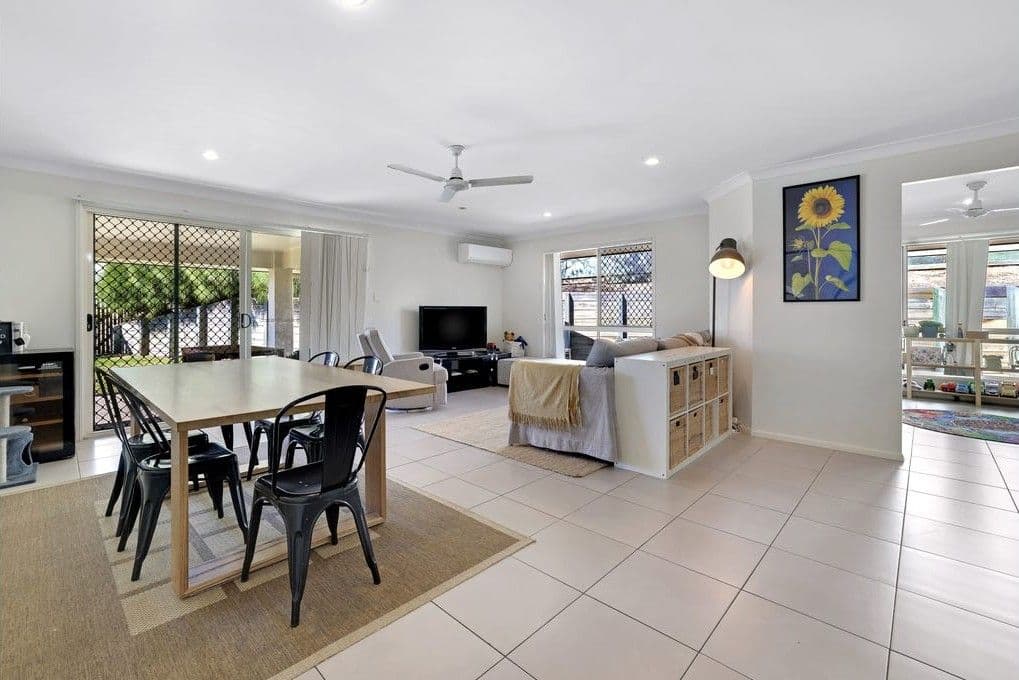 14 Seaham Court, Upper Coomera QLD 4209, Upper Coomera - Thumbnail 2