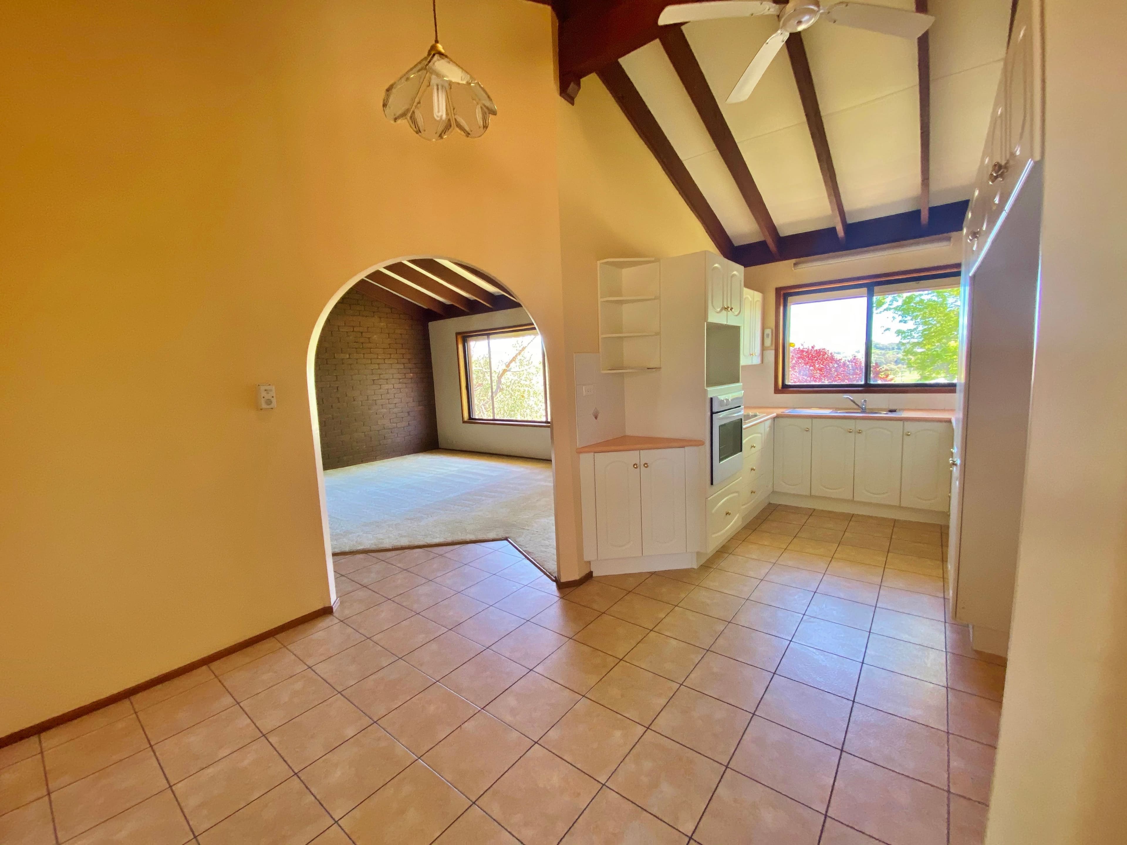 21 Keevil Drive, Young NSW 2594, Young - Thumbnail 4