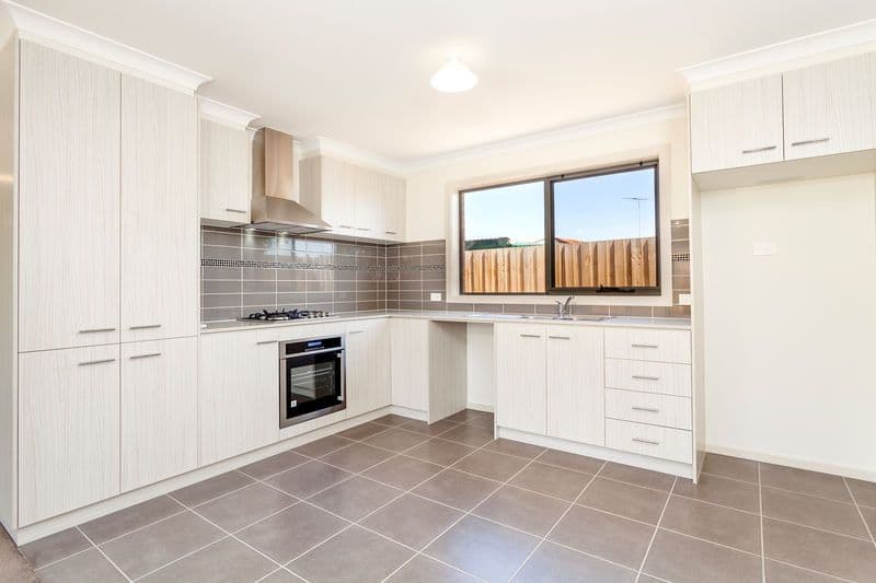 20 Johnson Street, BELMONT VIC 3216, Belmont - Thumbnail 2