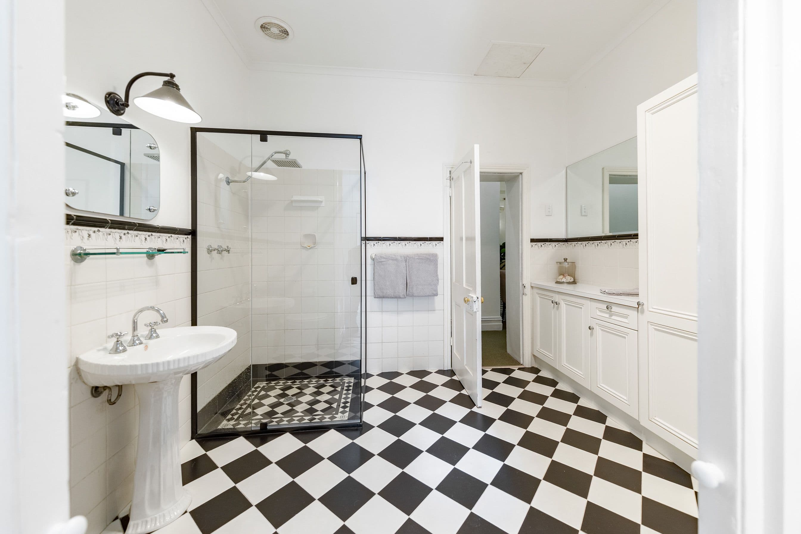 49 Albert Street, Clare SA 5453, Clare - Thumbnail 8