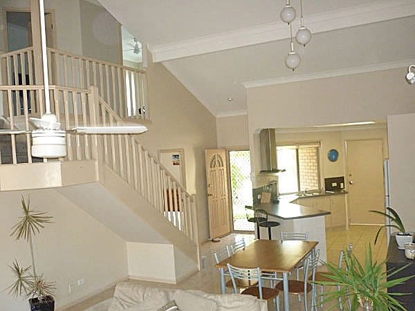 61 Rosemar Circuit, Viewbank, Viewbank - Thumbnail 4