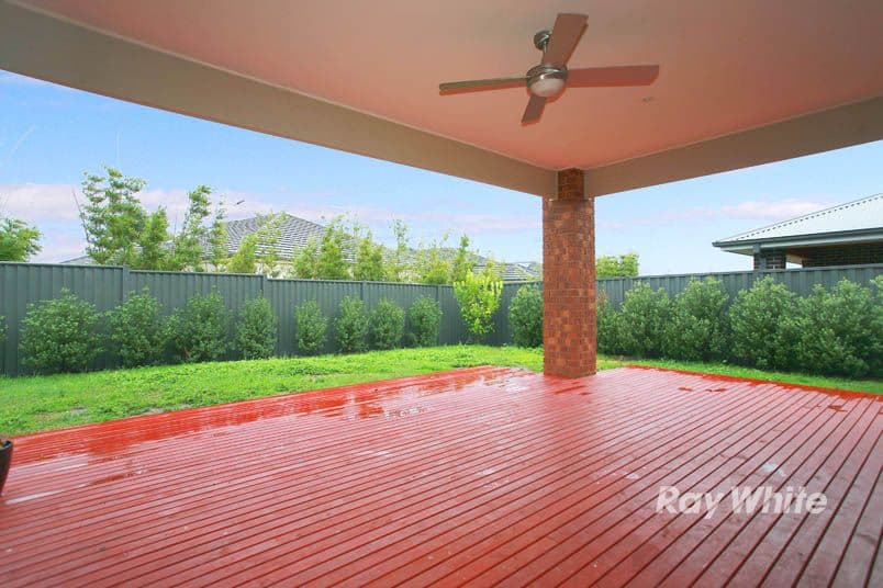 38 Sabel Drive, CRANBOURNE NORTH VIC 3977, Cranbourne North - Thumbnail 3