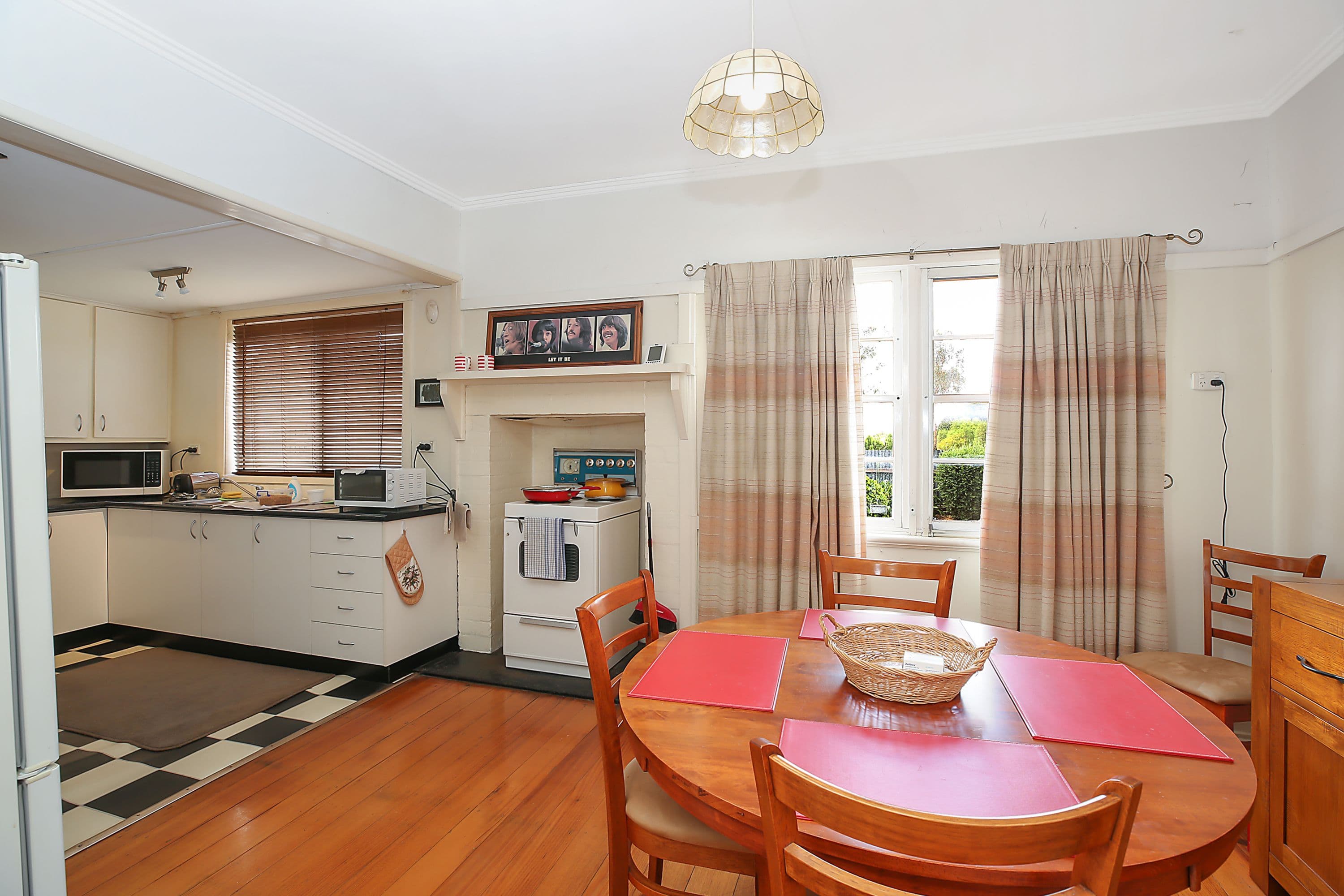 13 Robertson Street, Derrinallum VIC 3325, Derrinallum - Image 1