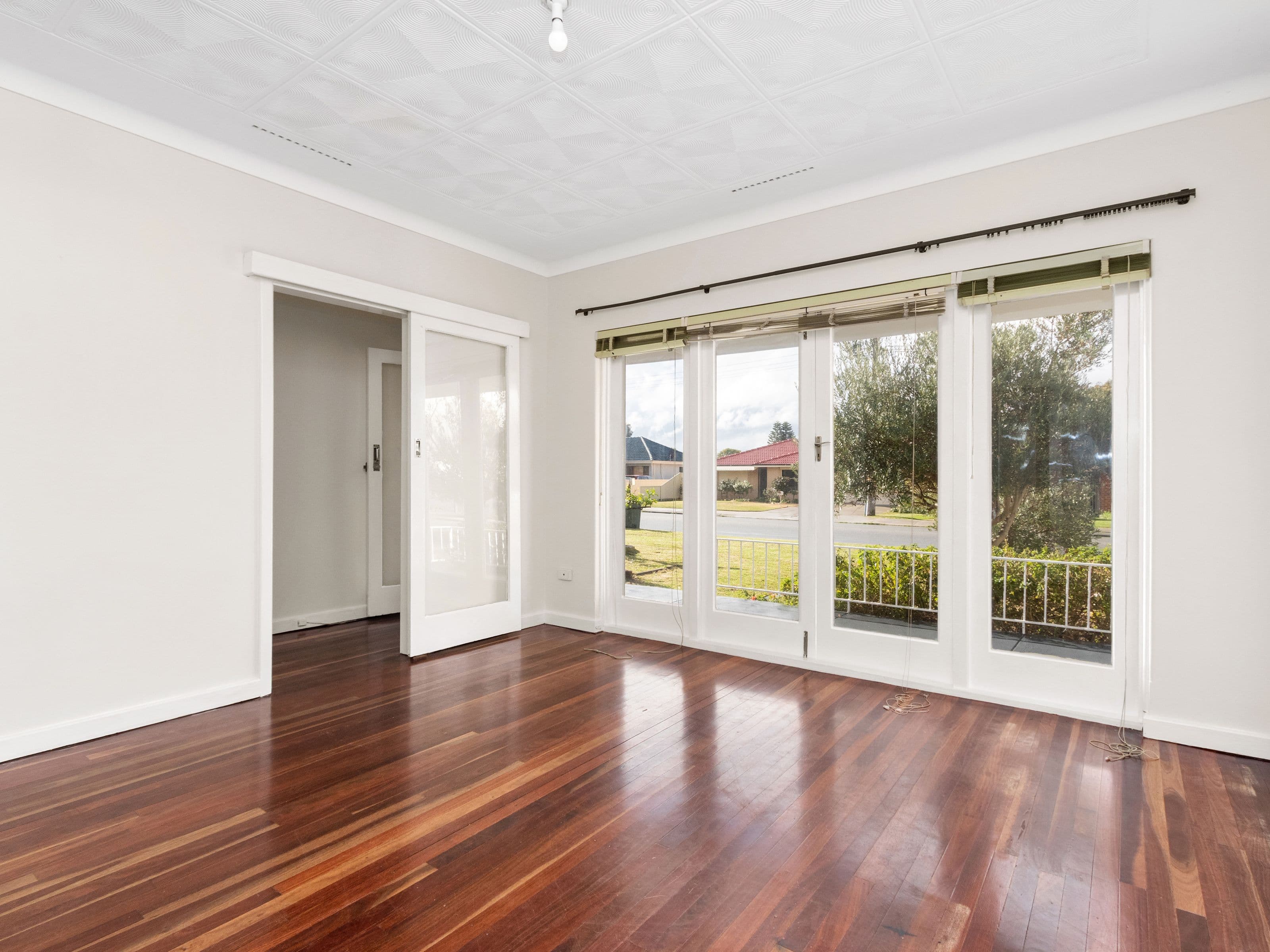 39 Doust Street, Cannington WA 6107, Cannington - Thumbnail 3