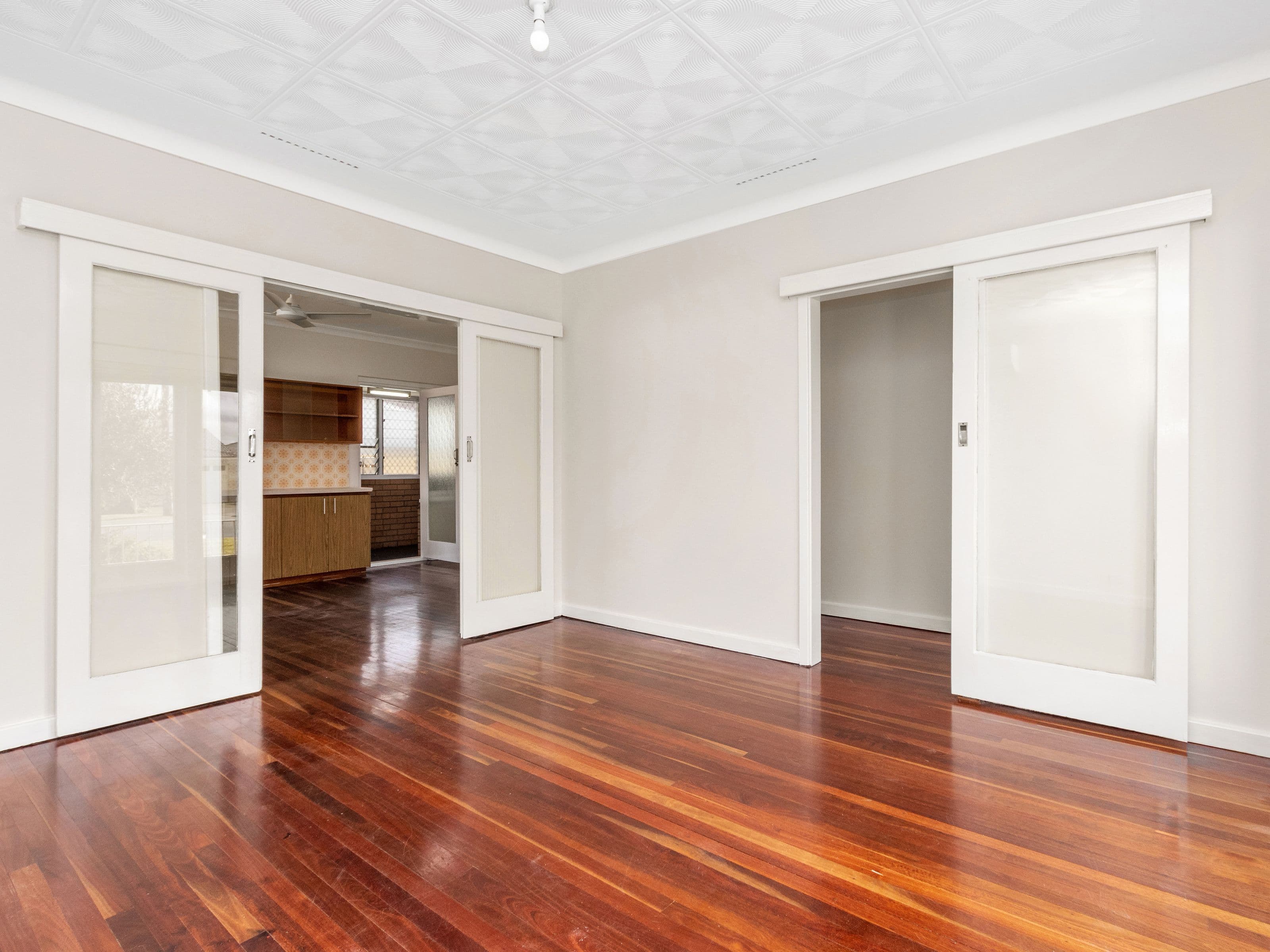 39 Doust Street, Cannington WA 6107, Cannington - Thumbnail 5