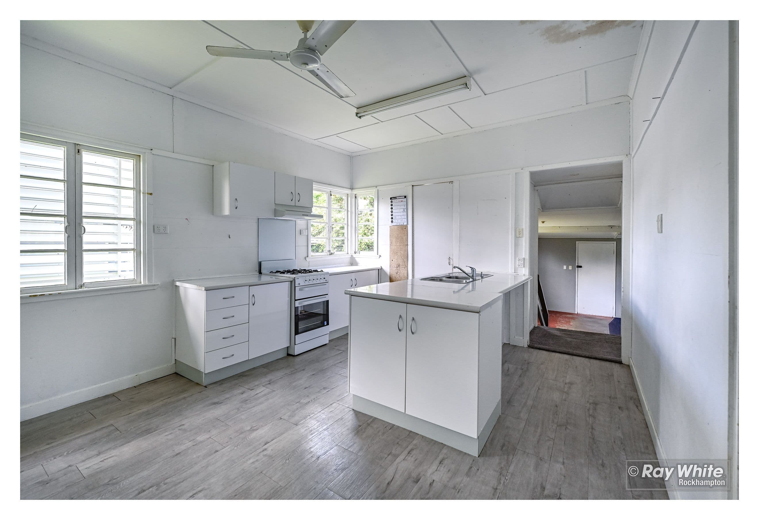 89 Western Street, West Rockhampton QLD 4700, West Rockhampton - Thumbnail 2