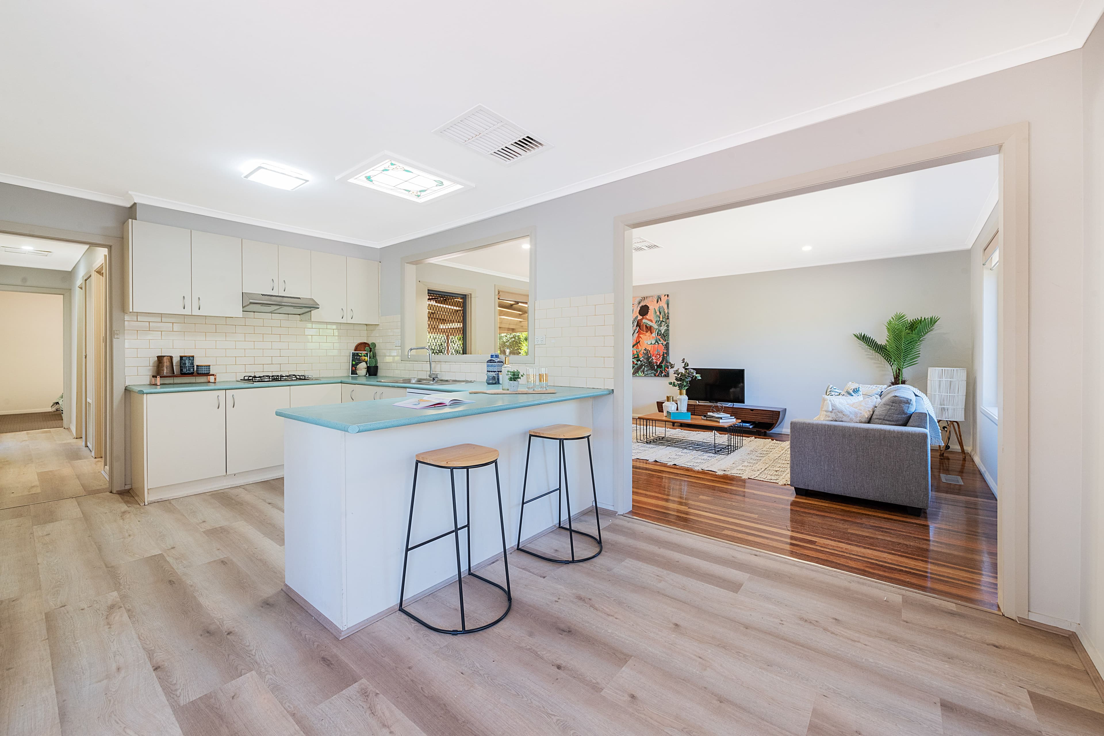 31 Selkirk Avenue, Wantirna VIC 3152, Wantirna - Thumbnail 3