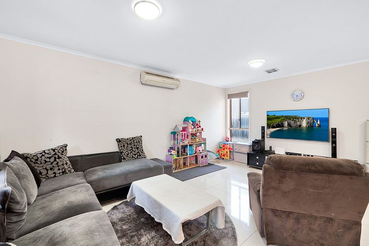 19 Robert Street, Dandenong VIC 3175, Dandenong - Thumbnail 5