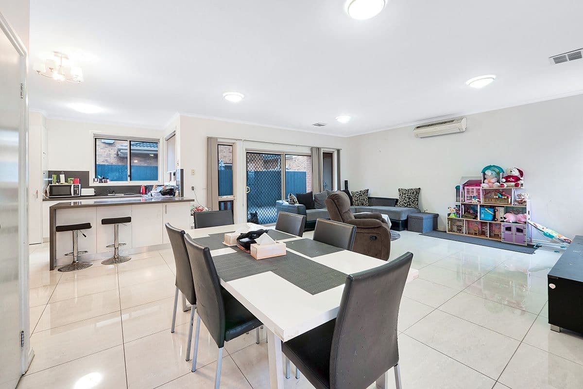 19 Robert Street, Dandenong VIC 3175, Dandenong - Thumbnail 7