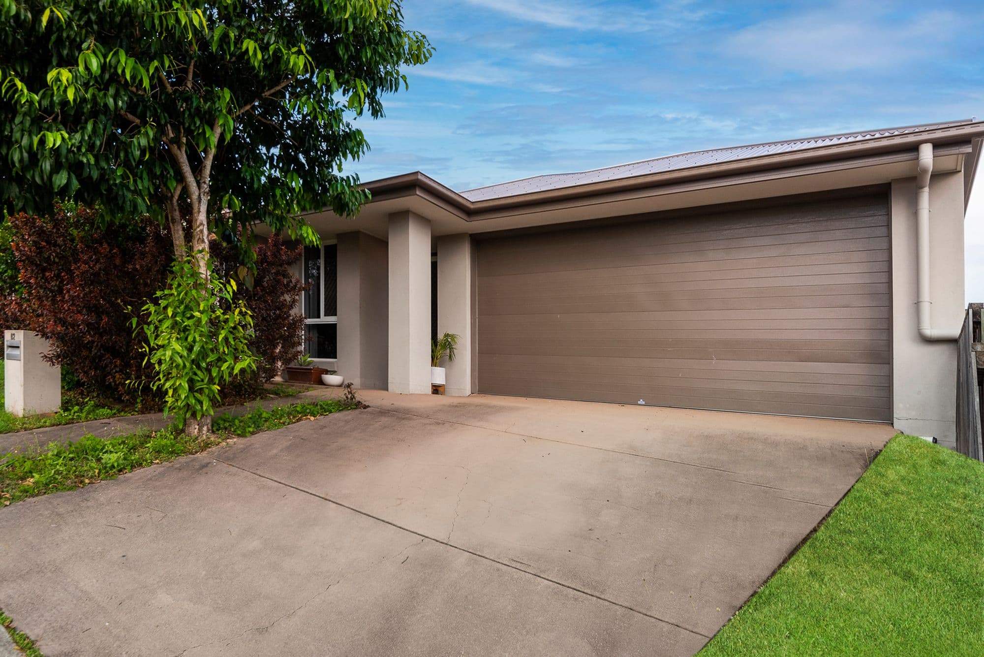 62 Laguna Crescent, Springfield Lakes QLD 4300, Springfield Lakes - Thumbnail 2