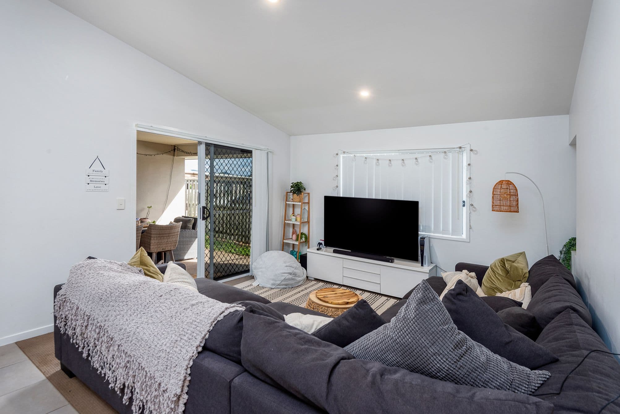 62 Laguna Crescent, Springfield Lakes QLD 4300, Springfield Lakes - Thumbnail 5