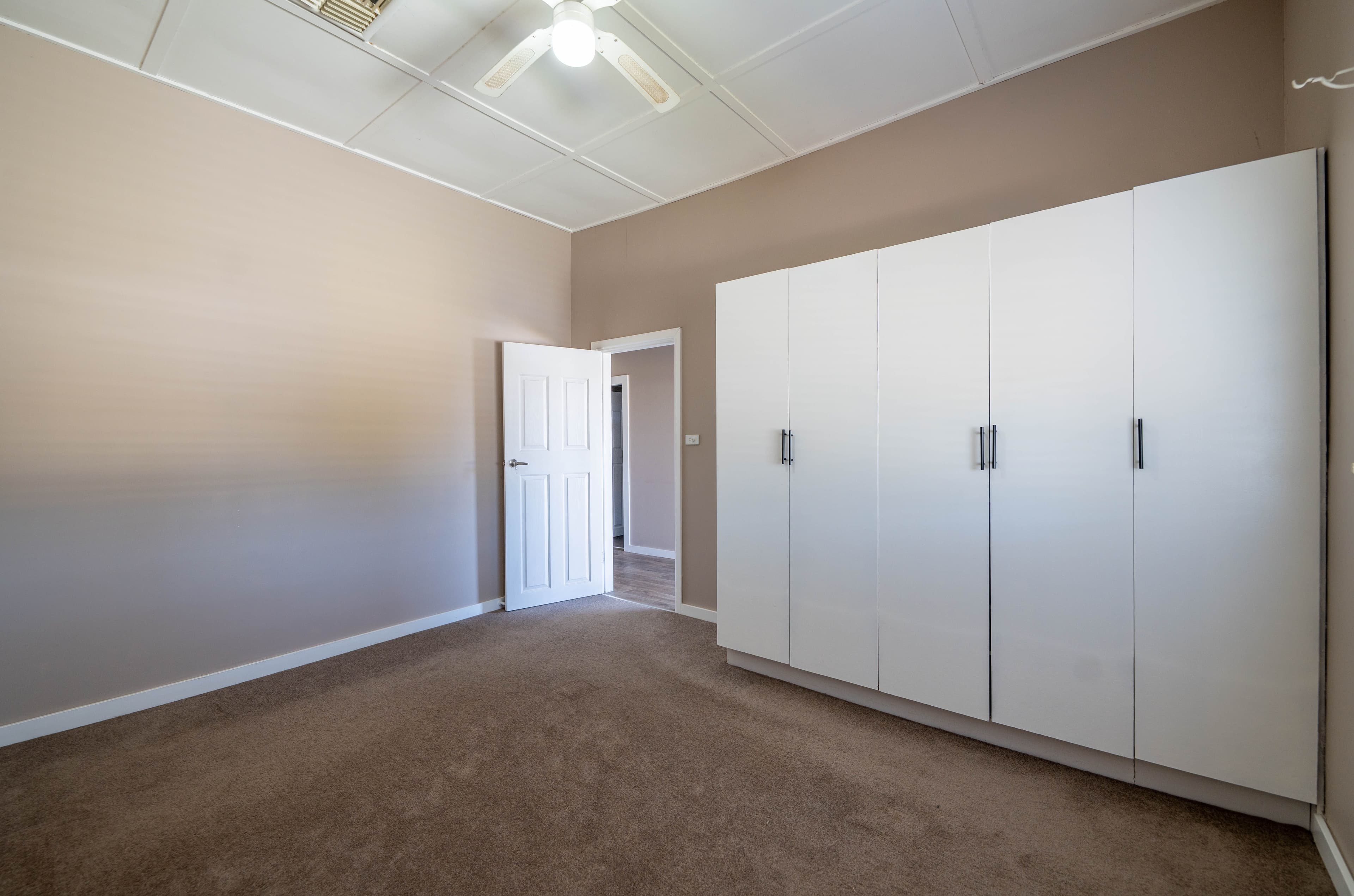 7 Renfree Street, Forbes NSW 2871, Forbes - Thumbnail 4