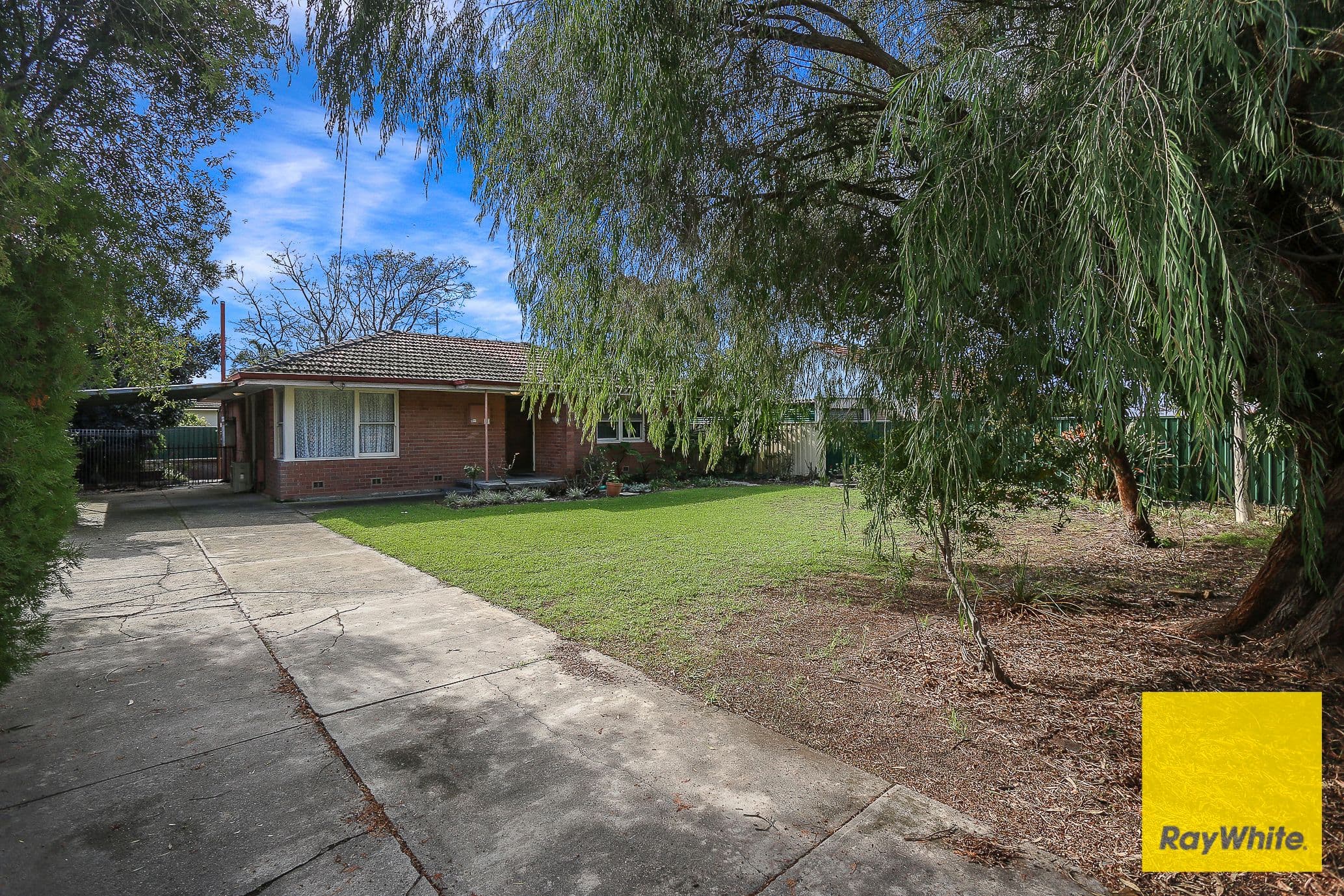 33 Weddall Road, Lockridge WA 6054, Lockridge - Thumbnail 2