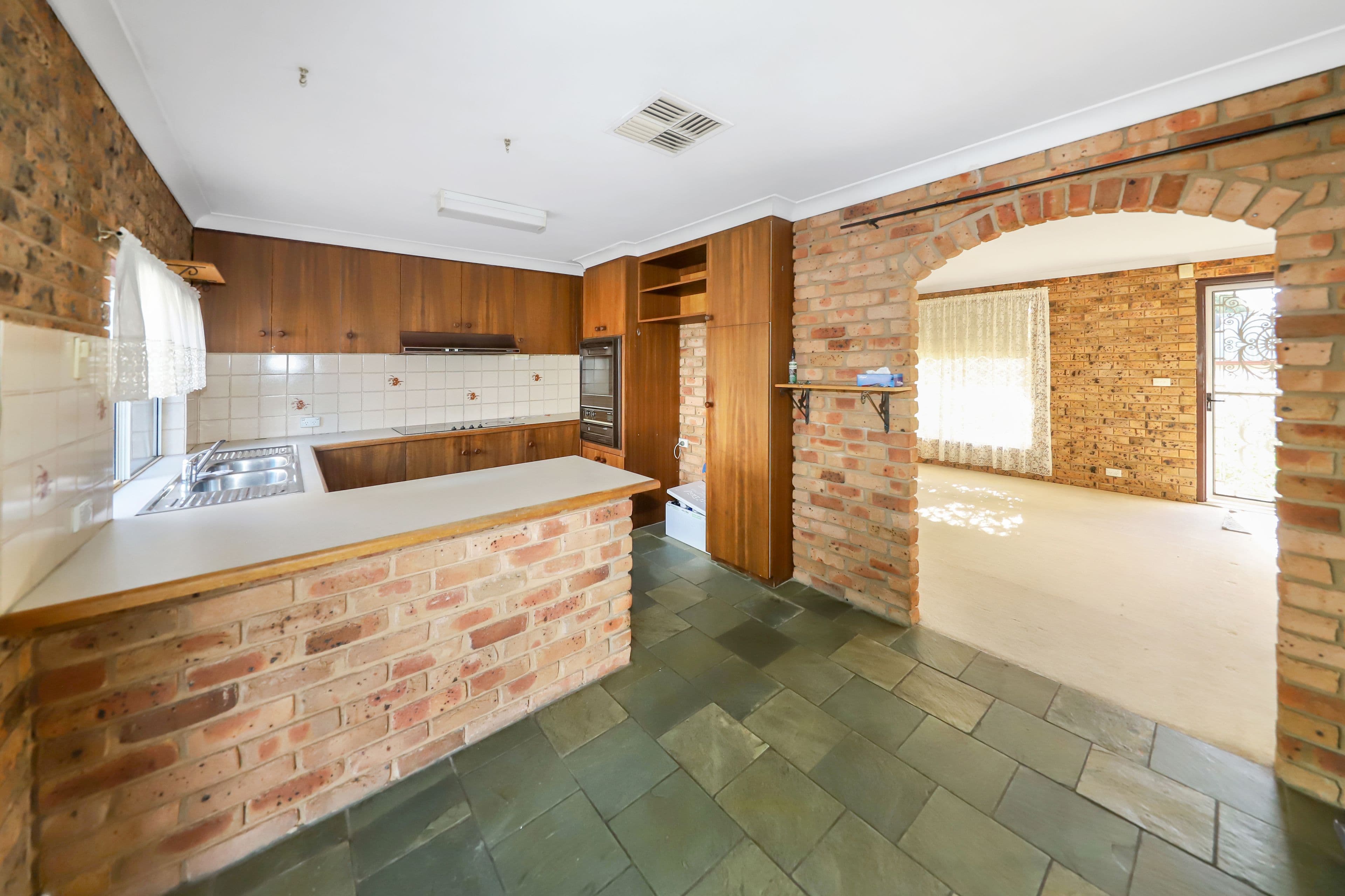 101 Capper Street, Tumut NSW 2720, Tumut - Thumbnail 3