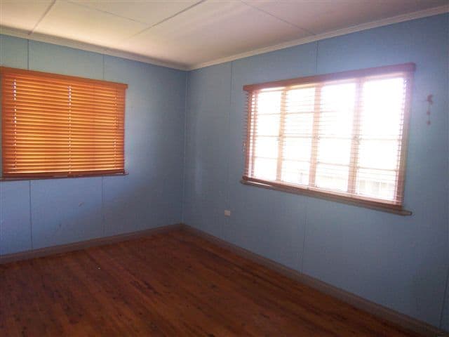 27 Ellis Street, WILSONTON QLD 4350, Wilsonton - Thumbnail 2