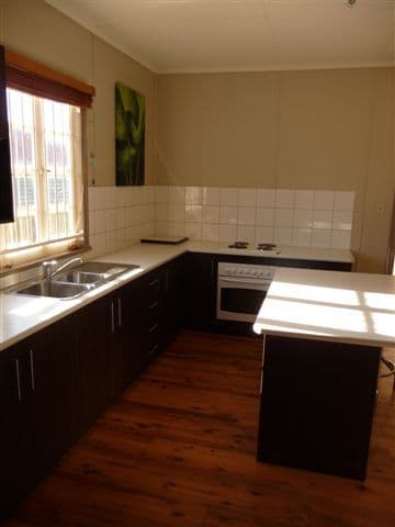 27 Ellis Street, WILSONTON QLD 4350, Wilsonton - Thumbnail 6