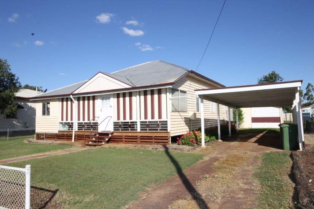 27 Garrow, DALBY QLD 4405, Dalby - Thumbnail 2