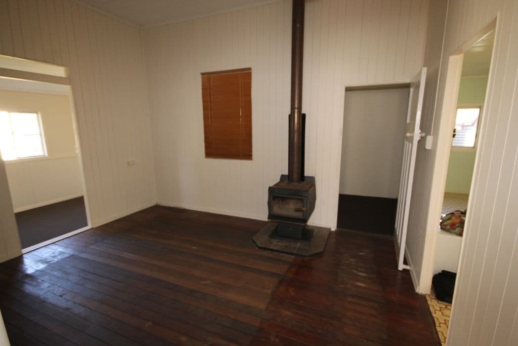 27 Garrow, DALBY QLD 4405, Dalby - Thumbnail 5