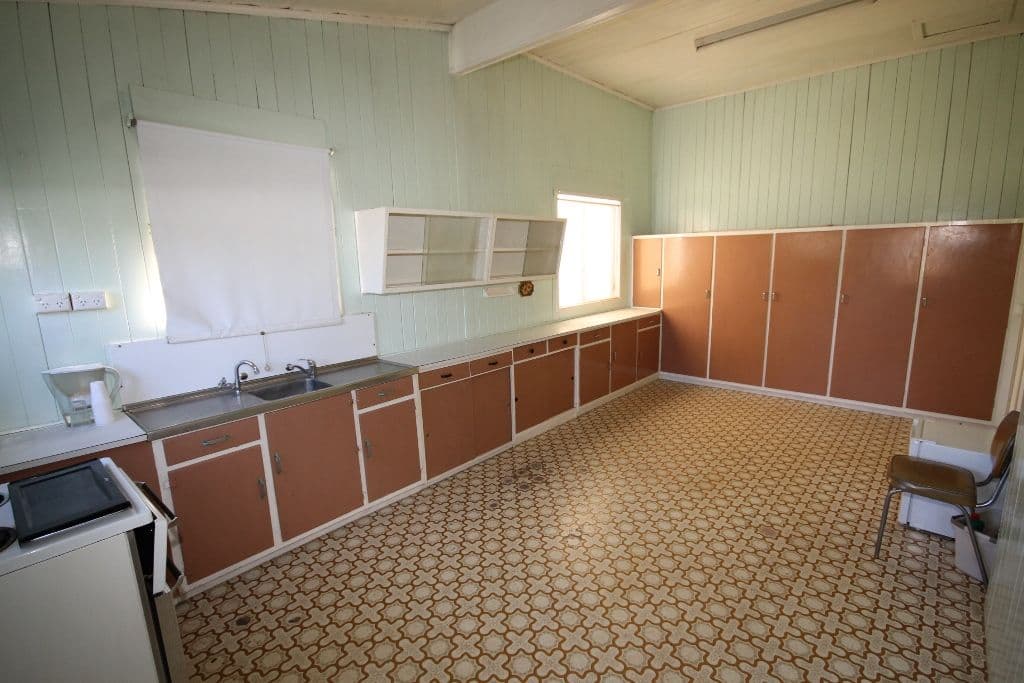 27 Garrow, DALBY QLD 4405, Dalby - Thumbnail 8