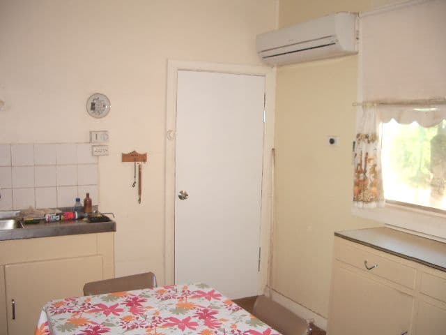 469 Beryl Street, BROKEN HILL NSW 2880, Broken Hill - Thumbnail 7