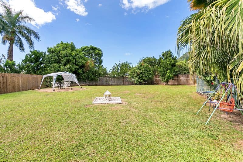 10 Wau Close, Trinity Beach QLD 4879, Trinity Beach - Thumbnail 2