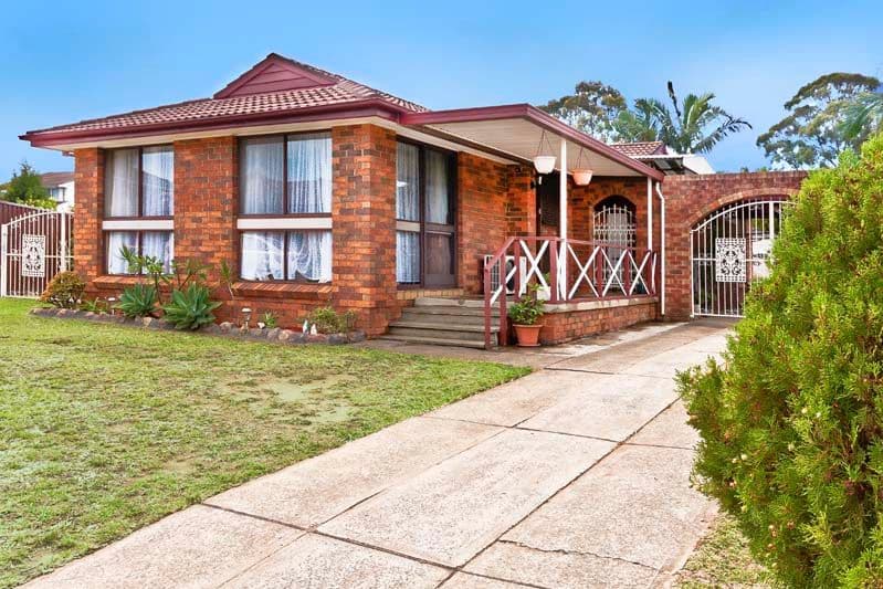 4 Crow Place, BOSSLEY PARK NSW 2176, Bossley Park - Thumbnail 3